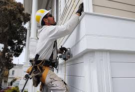 How To Choose The Right Materials for Your Siding Installation in 'Asbury, IA